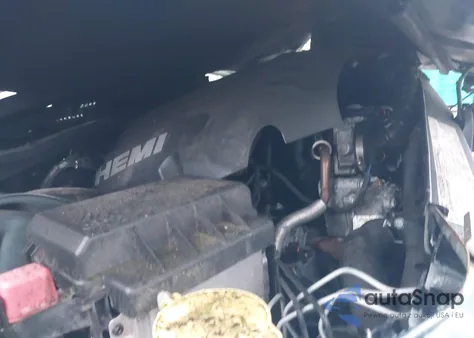 2005 Dodge Magnum Rt из США, поврежденный, VIN 2D8GV58245H610751